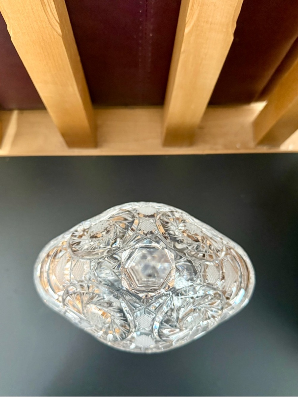 Vtg Large Cut Crystal Bonbonniere with Tall Finial - Vintage Pinwheel Starburst - Picture 5 of 12